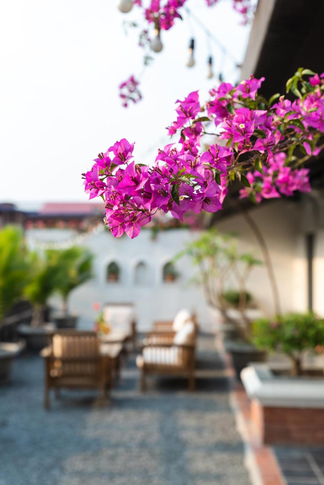 Hotel Roadhouse, Thamel, Kathmandu- Contemporary Boutique Ngoại thất bức ảnh